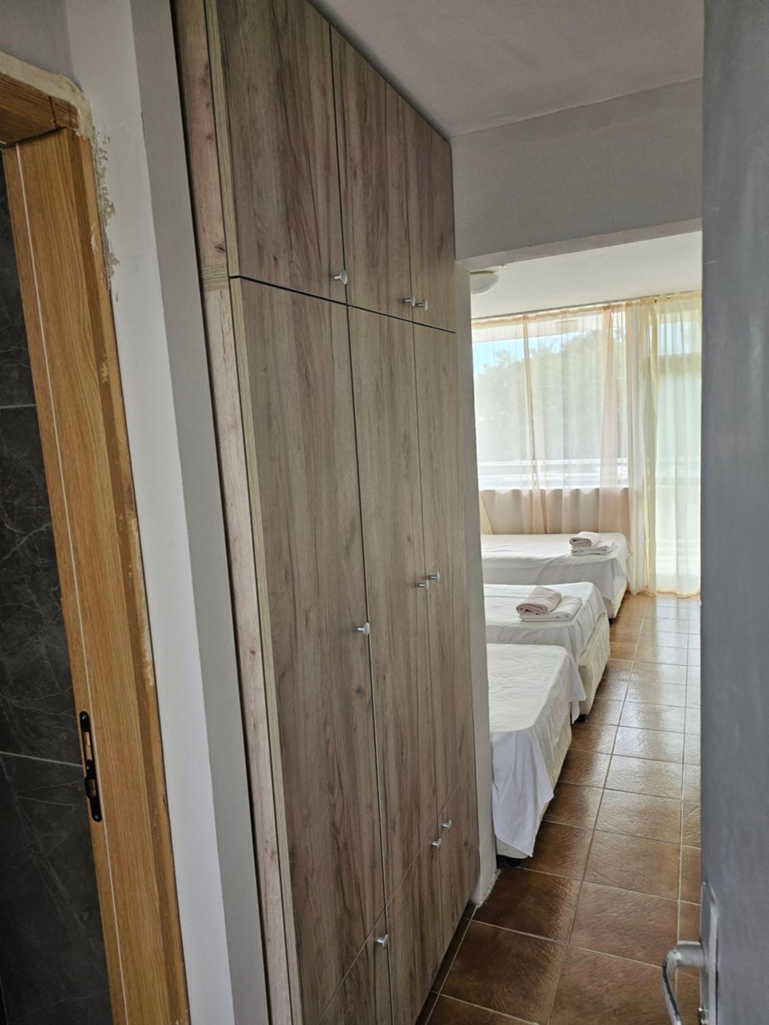 Hotel Phoenix คราเนโว ภายนอก รูปภาพ